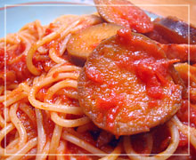 夕飯は、トマトの真っ赤なスパゲティでした
