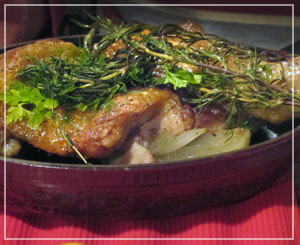 渋谷「Hemel」にて、鶏もも１本こんがり出てきた、香草ロースト