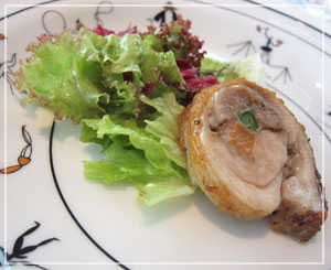 千葉「ホキ美術館」併設の「はなう」でランチ、温かい前菜は鶏もものインボルティーニ