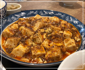 麻婆豆腐も、辛！という感じではなく、バランスの良い風味。