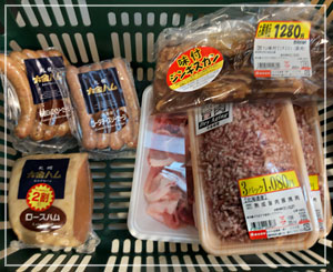 札幌で生肉を買う旅行客……。