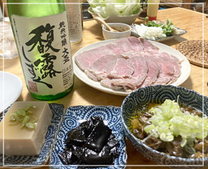 物産展の戦利品を色々出しつつの日本酒夕飯。