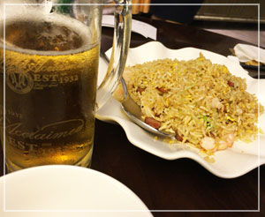 シンガポール初飯は、中華でした。あービール、うまっ！