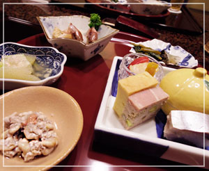 適度にモダンで、でもしっかり「和食」な料理の数々、美味しかったです。