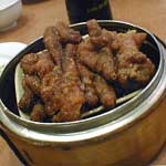 そして、鶏の足